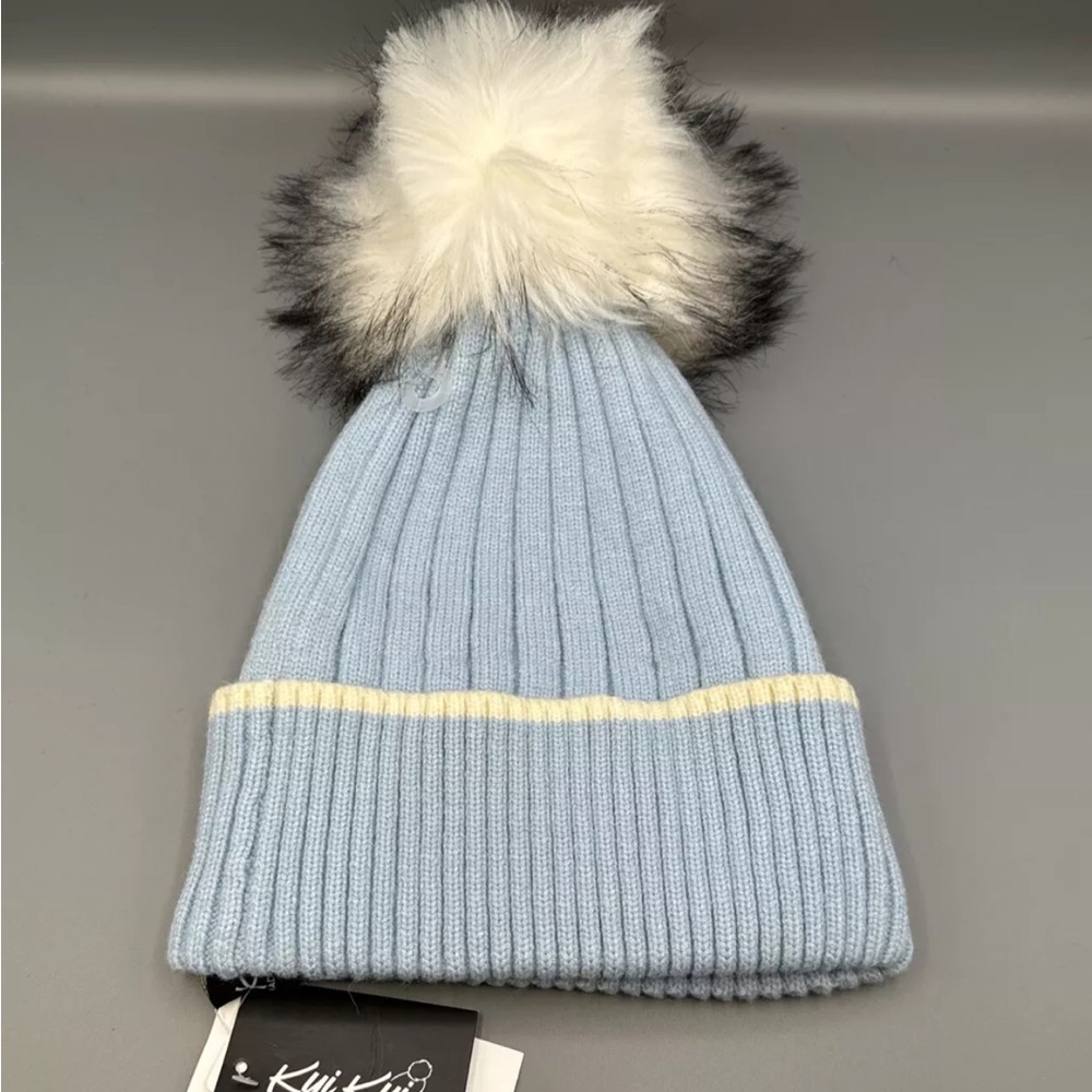 New 🎁Stylish Blue Knit Hat with Pom Pom